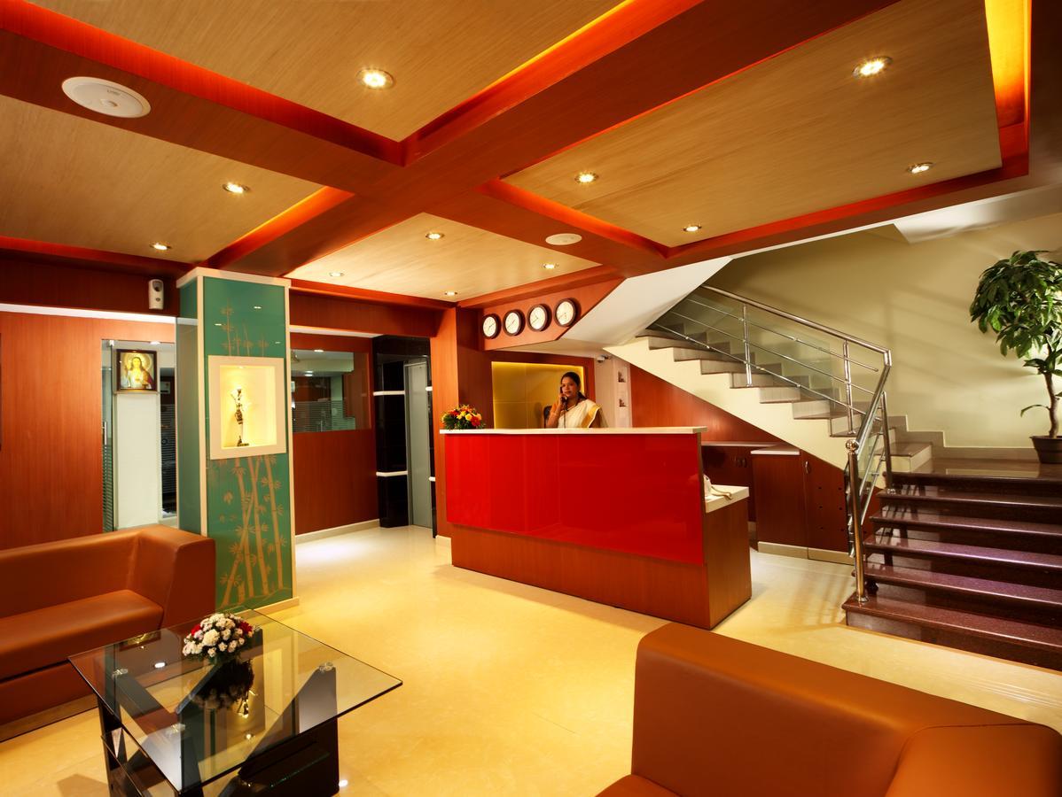 Hotel Green Dreams Kochi Exterior photo